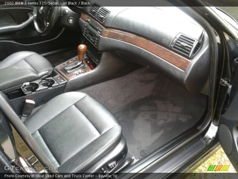 Jet Black / Black 2002 BMW 3 Series 325i Sedan