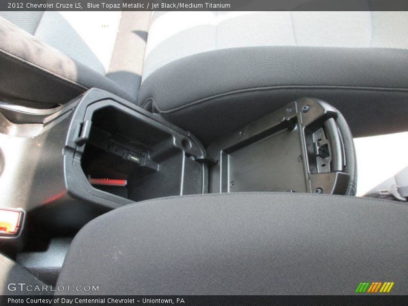 Blue Topaz Metallic / Jet Black/Medium Titanium 2012 Chevrolet Cruze LS