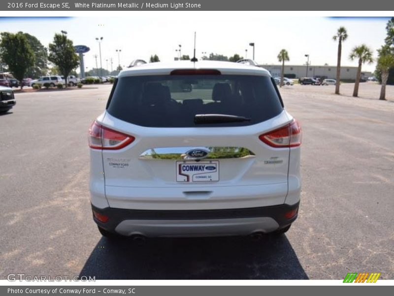 White Platinum Metallic / Medium Light Stone 2016 Ford Escape SE