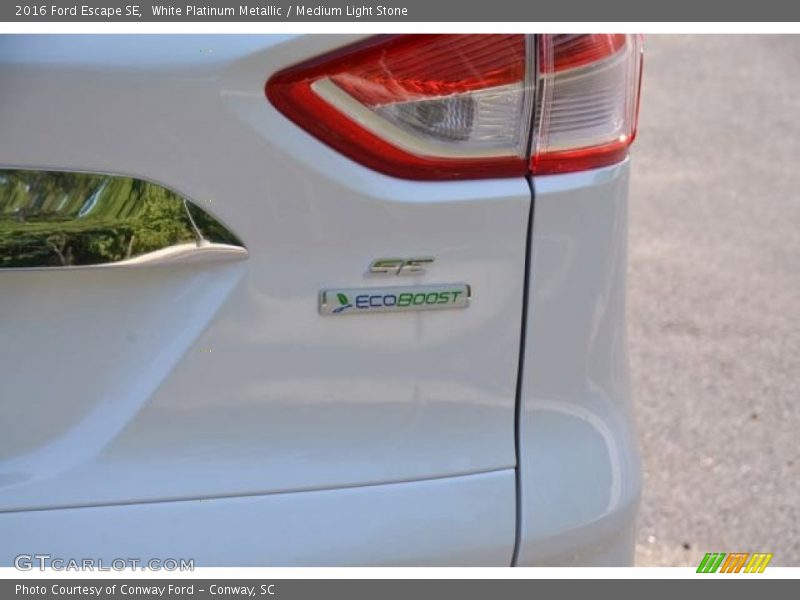 White Platinum Metallic / Medium Light Stone 2016 Ford Escape SE