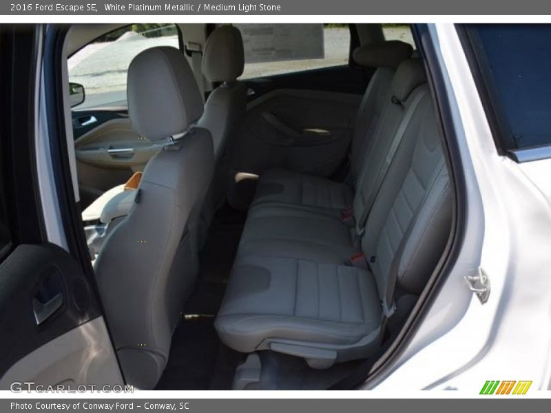 White Platinum Metallic / Medium Light Stone 2016 Ford Escape SE