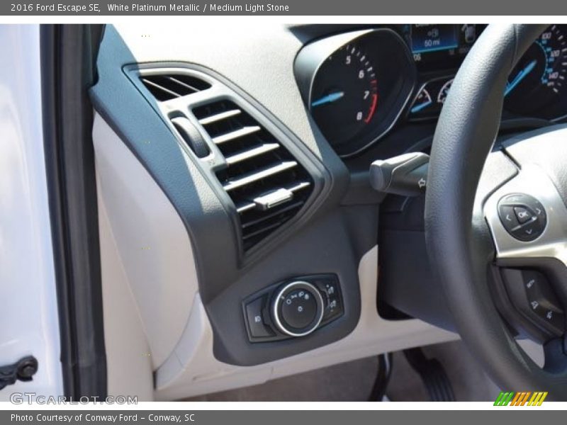 White Platinum Metallic / Medium Light Stone 2016 Ford Escape SE