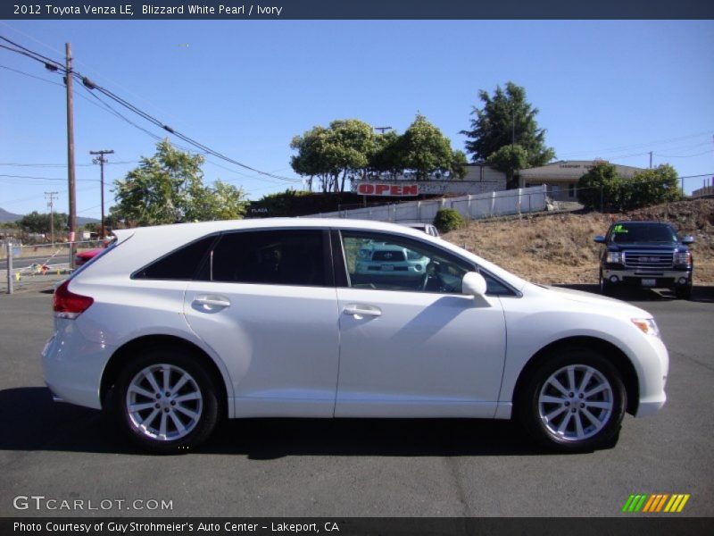 Blizzard White Pearl / Ivory 2012 Toyota Venza LE