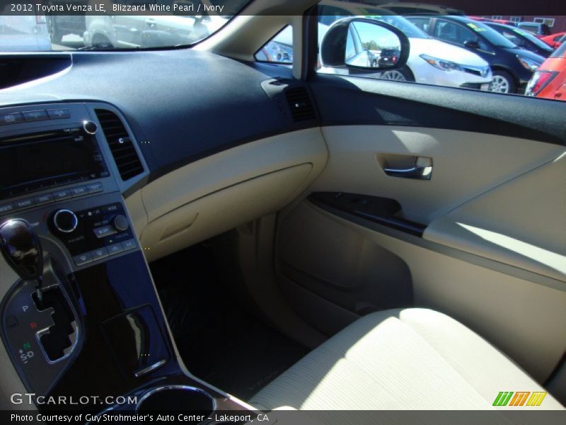 Blizzard White Pearl / Ivory 2012 Toyota Venza LE