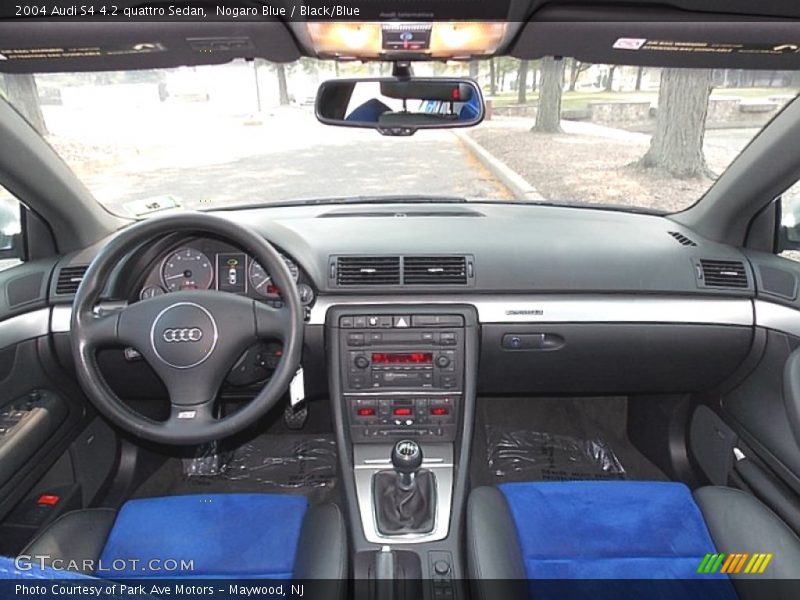 Dashboard of 2004 S4 4.2 quattro Sedan