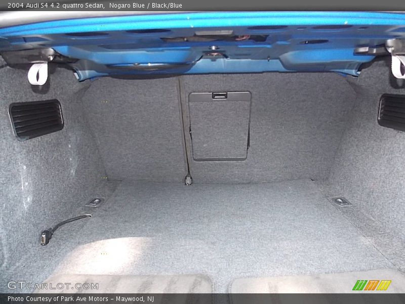 Nogaro Blue / Black/Blue 2004 Audi S4 4.2 quattro Sedan