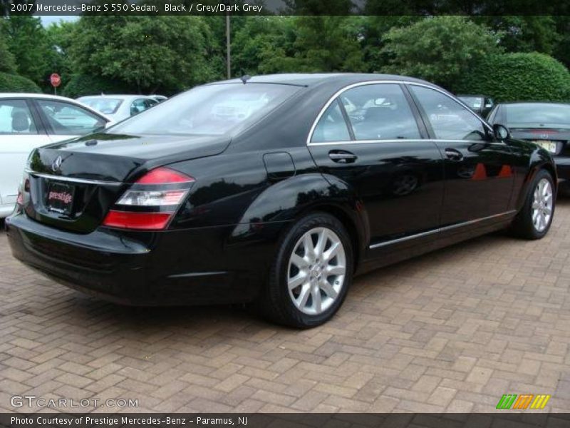 Black / Grey/Dark Grey 2007 Mercedes-Benz S 550 Sedan