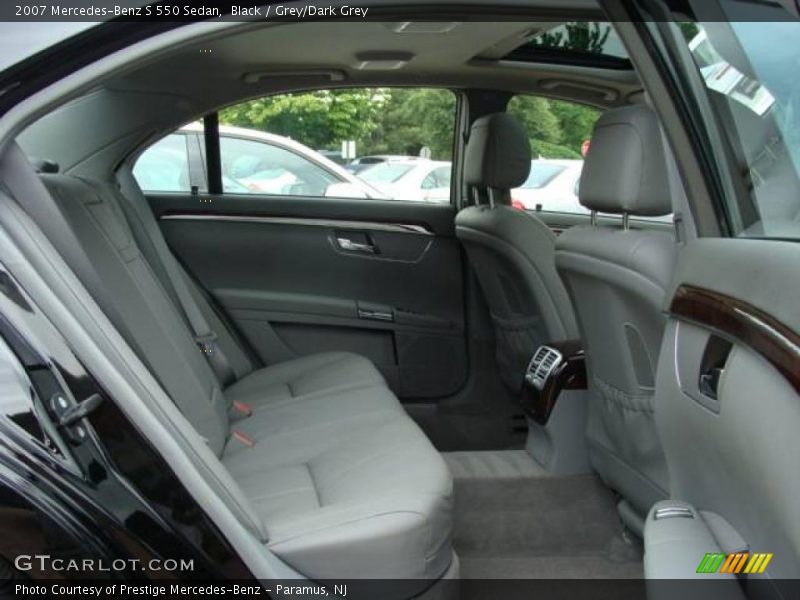Black / Grey/Dark Grey 2007 Mercedes-Benz S 550 Sedan