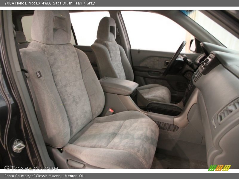 Front Seat of 2004 Pilot EX 4WD