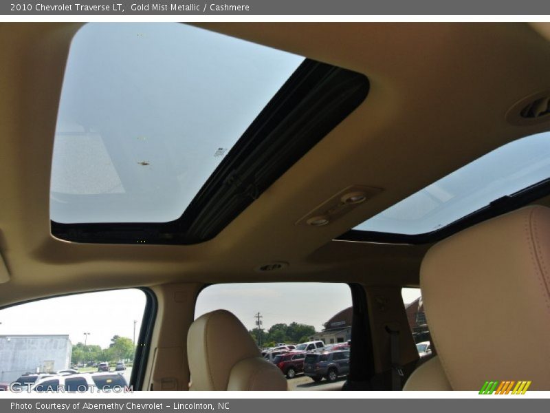 Gold Mist Metallic / Cashmere 2010 Chevrolet Traverse LT