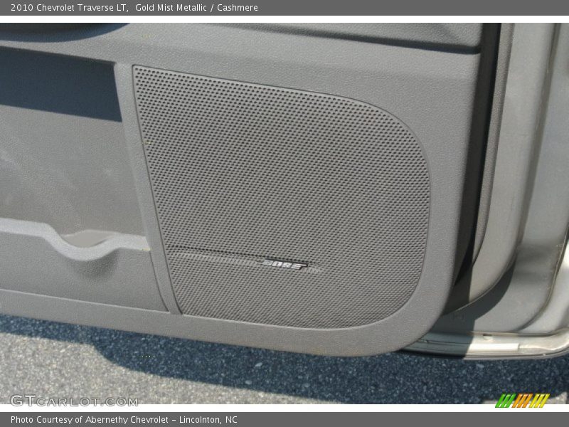 Gold Mist Metallic / Cashmere 2010 Chevrolet Traverse LT