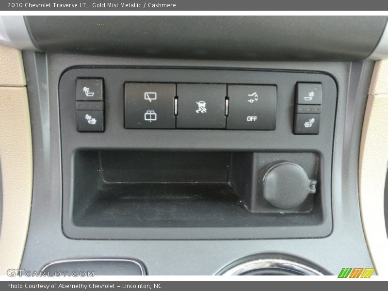 Gold Mist Metallic / Cashmere 2010 Chevrolet Traverse LT