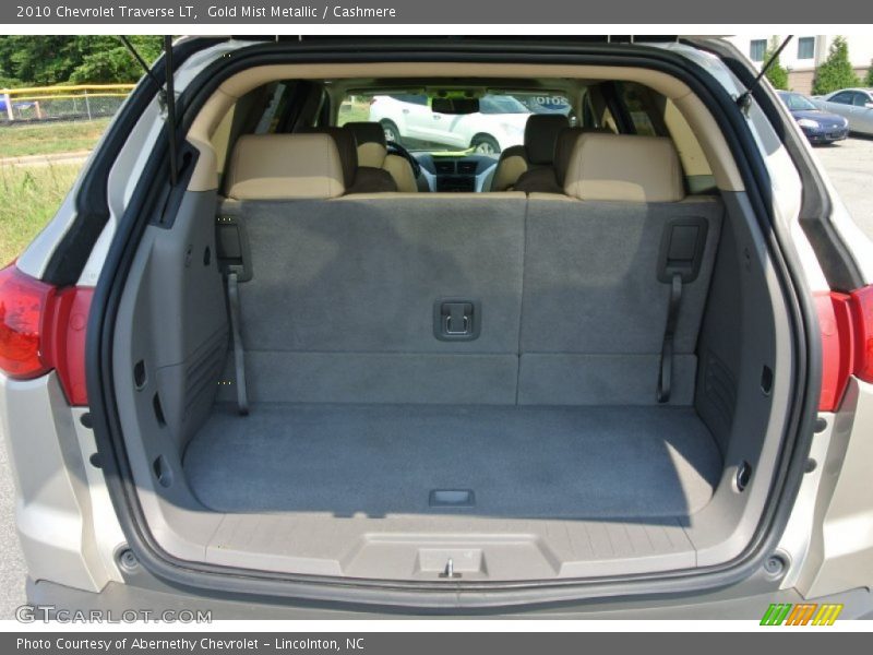 Gold Mist Metallic / Cashmere 2010 Chevrolet Traverse LT