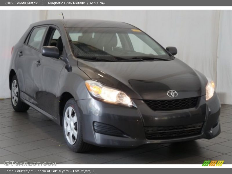 Magnetic Gray Metallic / Ash Gray 2009 Toyota Matrix 1.8