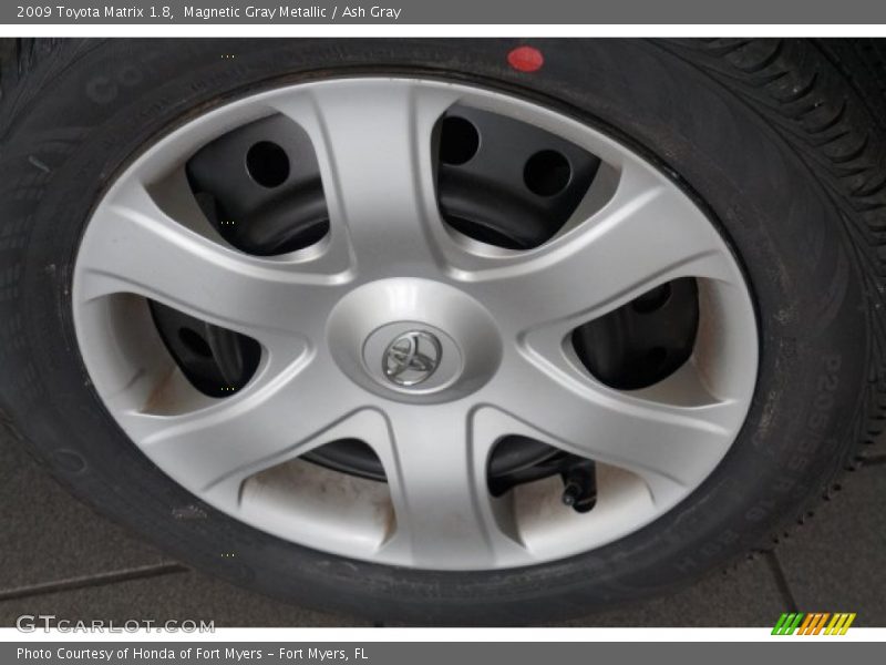 Magnetic Gray Metallic / Ash Gray 2009 Toyota Matrix 1.8