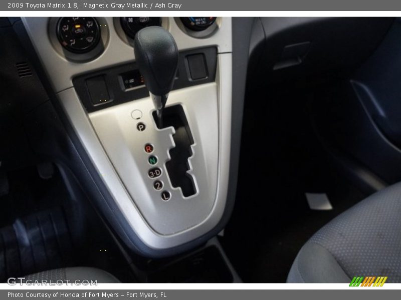 Magnetic Gray Metallic / Ash Gray 2009 Toyota Matrix 1.8