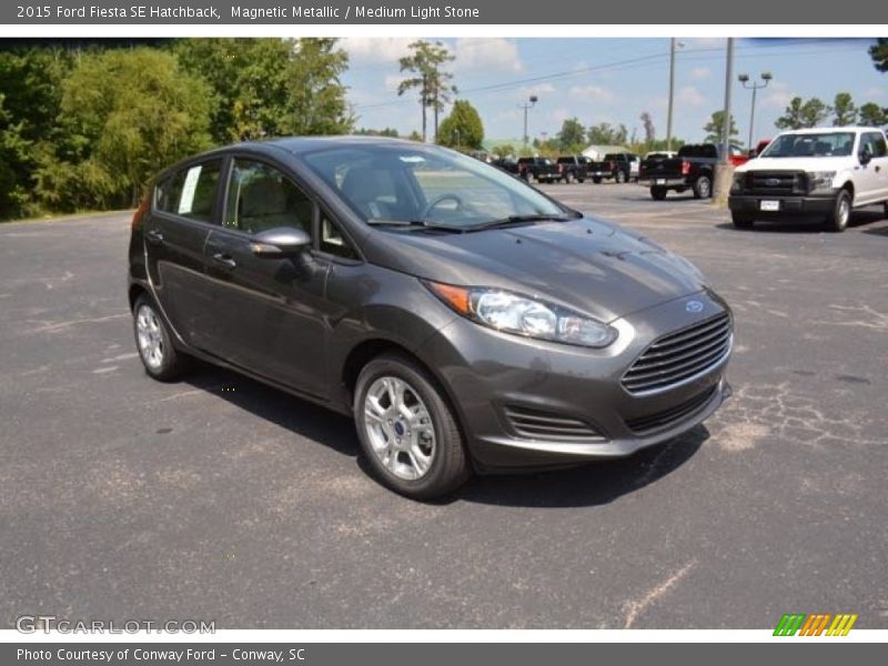 Magnetic Metallic / Medium Light Stone 2015 Ford Fiesta SE Hatchback