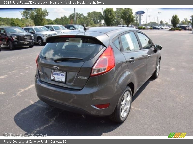Magnetic Metallic / Medium Light Stone 2015 Ford Fiesta SE Hatchback