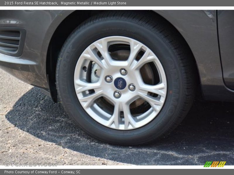 Magnetic Metallic / Medium Light Stone 2015 Ford Fiesta SE Hatchback