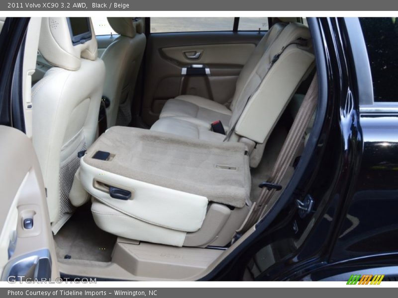 Black / Beige 2011 Volvo XC90 3.2 AWD