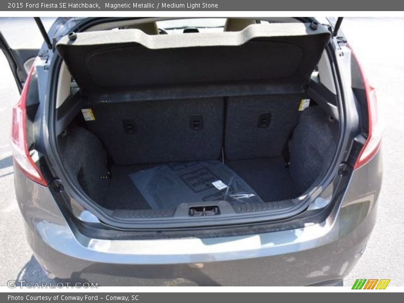 Magnetic Metallic / Medium Light Stone 2015 Ford Fiesta SE Hatchback