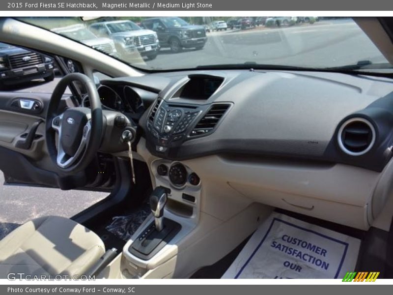 Magnetic Metallic / Medium Light Stone 2015 Ford Fiesta SE Hatchback
