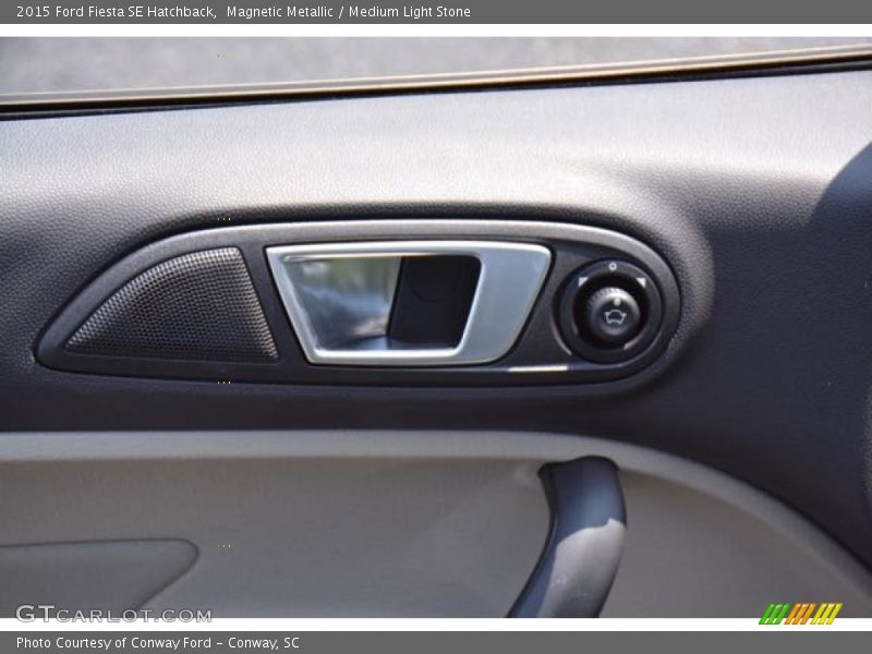 Magnetic Metallic / Medium Light Stone 2015 Ford Fiesta SE Hatchback