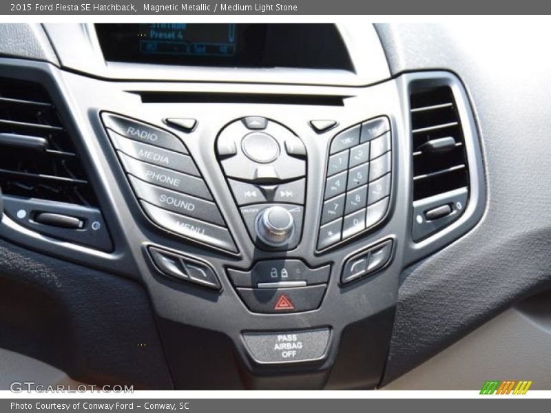 Magnetic Metallic / Medium Light Stone 2015 Ford Fiesta SE Hatchback