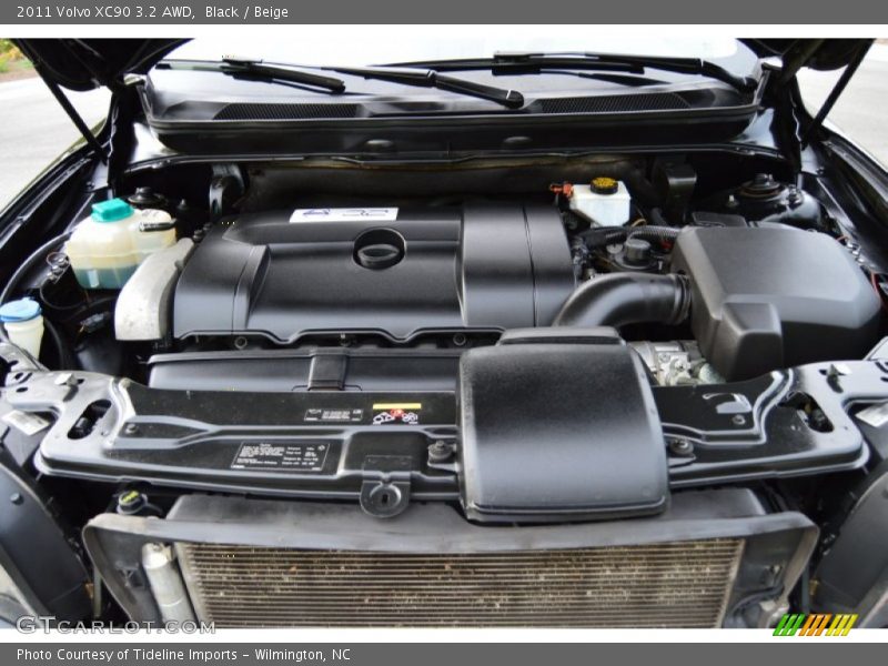 Black / Beige 2011 Volvo XC90 3.2 AWD