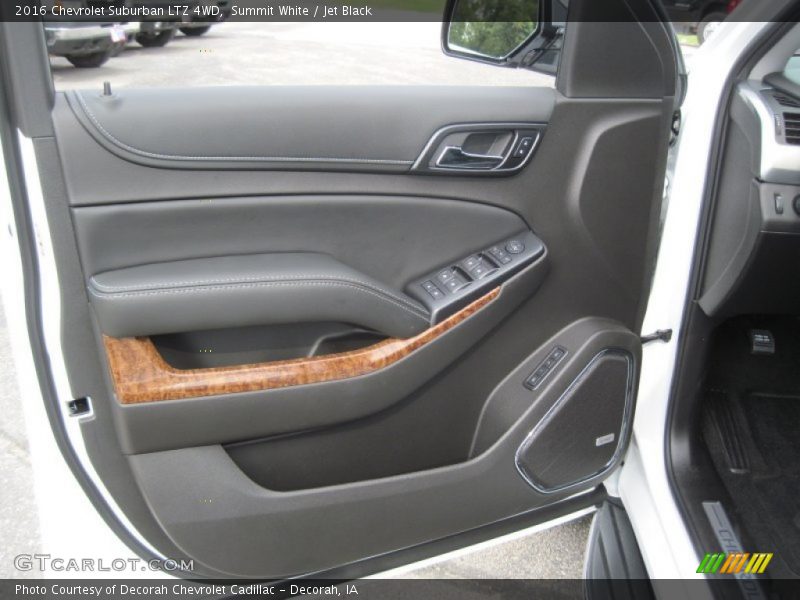 Summit White / Jet Black 2016 Chevrolet Suburban LTZ 4WD
