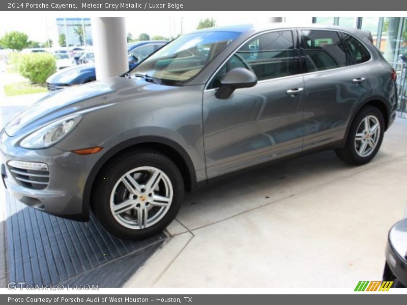 Meteor Grey Metallic / Luxor Beige 2014 Porsche Cayenne