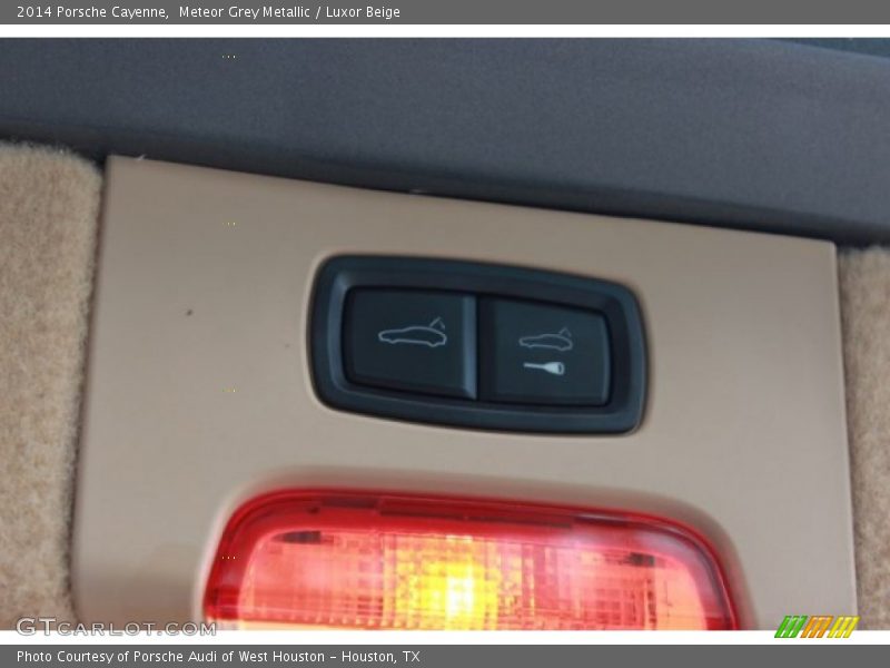 Meteor Grey Metallic / Luxor Beige 2014 Porsche Cayenne