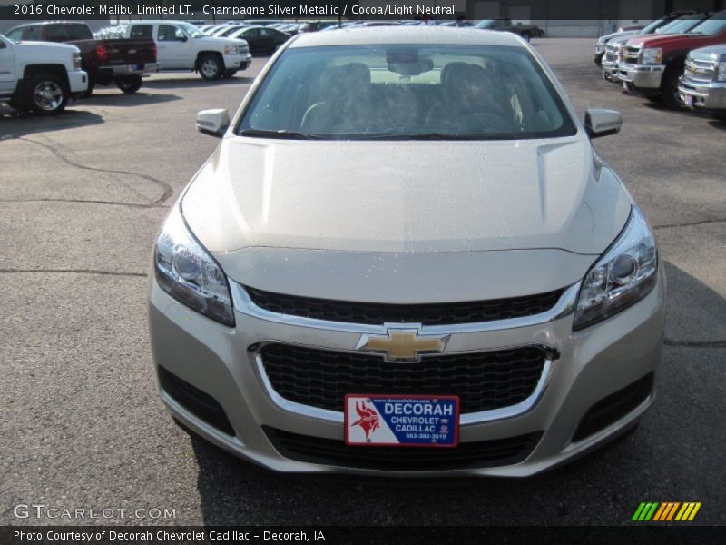 Champagne Silver Metallic / Cocoa/Light Neutral 2016 Chevrolet Malibu Limited LT