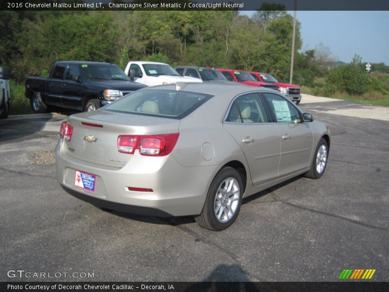Champagne Silver Metallic / Cocoa/Light Neutral 2016 Chevrolet Malibu Limited LT