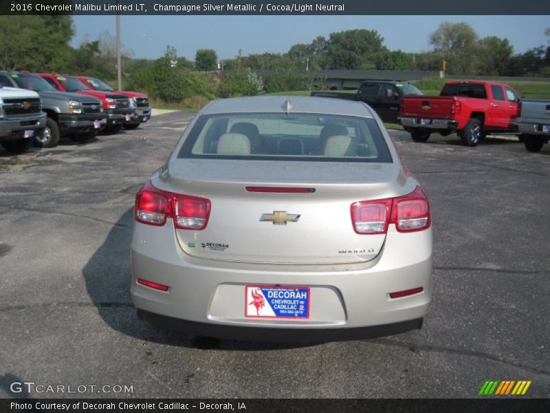 Champagne Silver Metallic / Cocoa/Light Neutral 2016 Chevrolet Malibu Limited LT