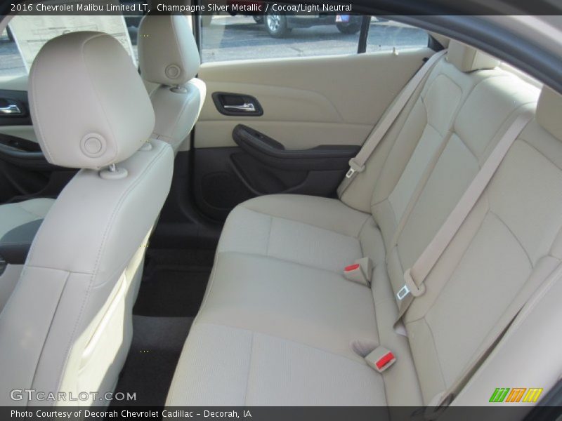 Champagne Silver Metallic / Cocoa/Light Neutral 2016 Chevrolet Malibu Limited LT