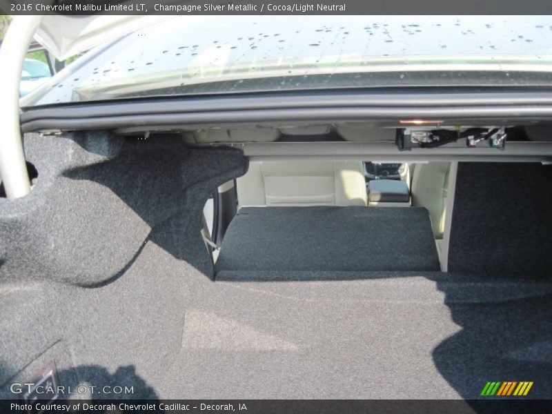 Champagne Silver Metallic / Cocoa/Light Neutral 2016 Chevrolet Malibu Limited LT