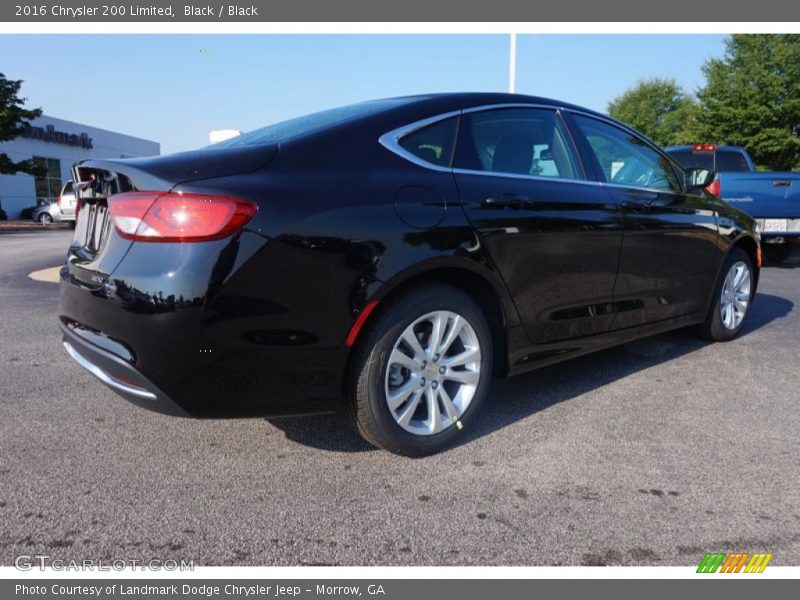 Black / Black 2016 Chrysler 200 Limited