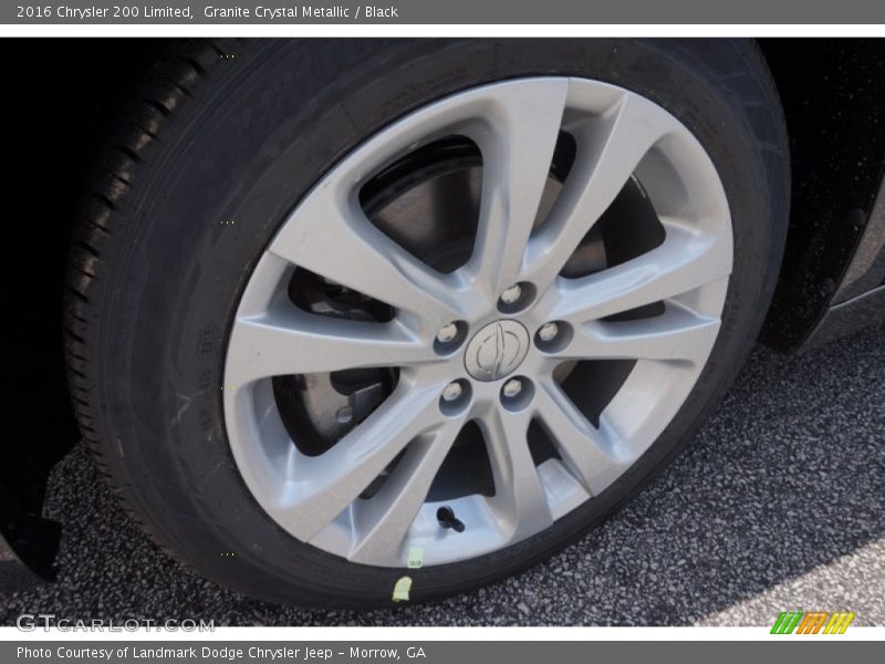 Granite Crystal Metallic / Black 2016 Chrysler 200 Limited