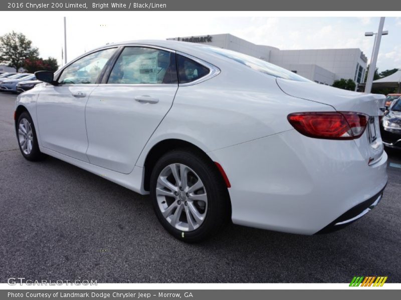 Bright White / Black/Linen 2016 Chrysler 200 Limited
