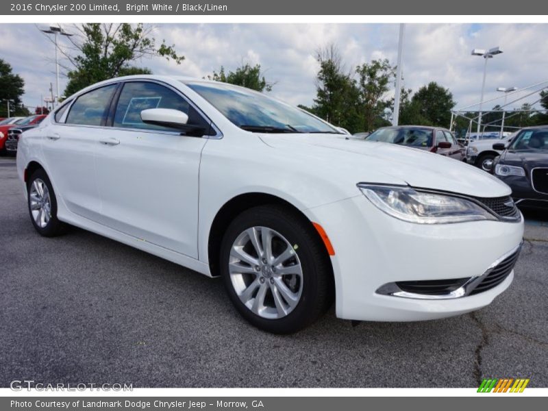 Bright White / Black/Linen 2016 Chrysler 200 Limited