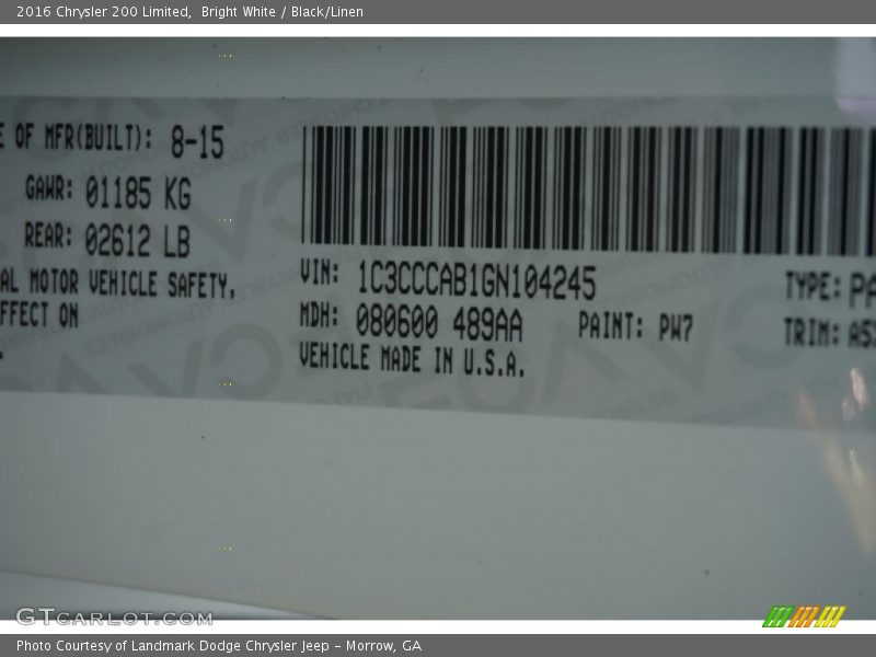 Bright White / Black/Linen 2016 Chrysler 200 Limited