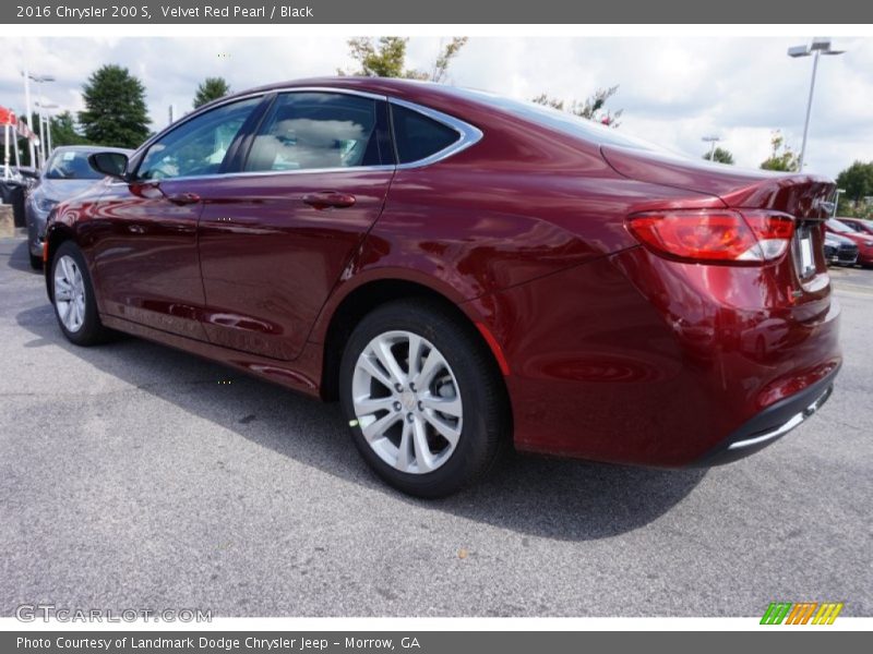 Velvet Red Pearl / Black 2016 Chrysler 200 S