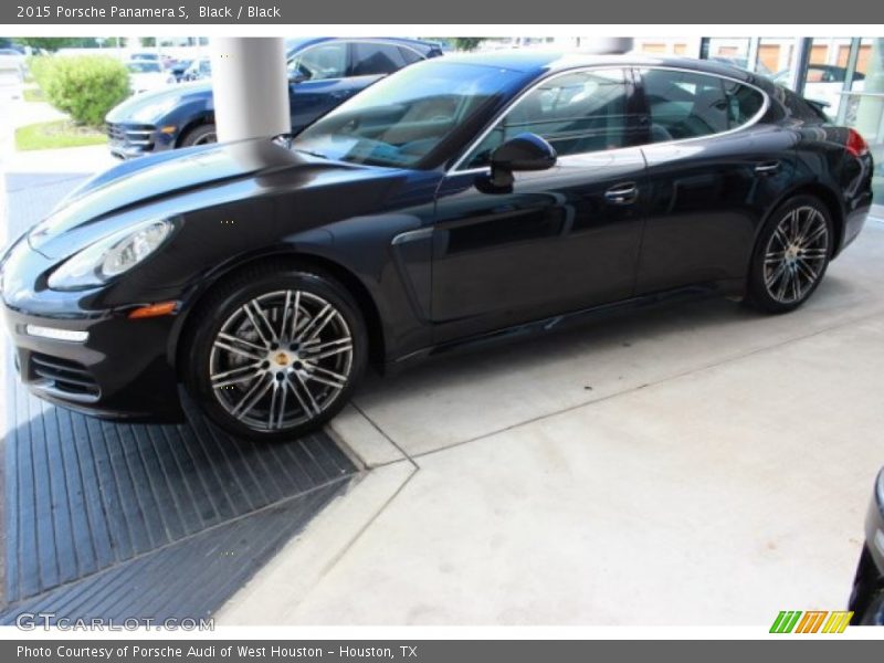 Black / Black 2015 Porsche Panamera S