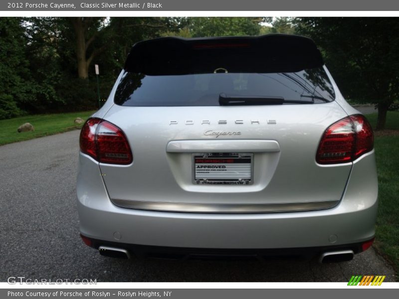 Classic Silver Metallic / Black 2012 Porsche Cayenne