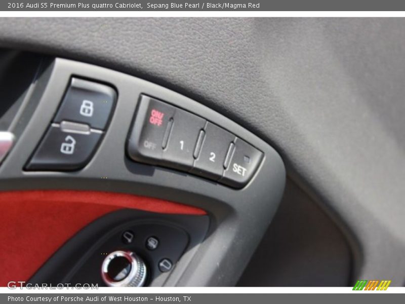 Controls of 2016 S5 Premium Plus quattro Cabriolet