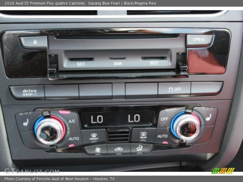 Controls of 2016 S5 Premium Plus quattro Cabriolet