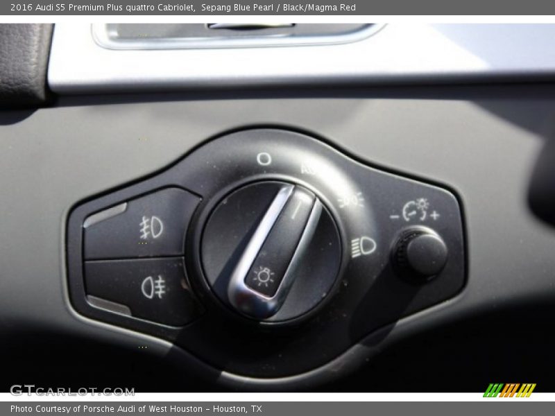 Controls of 2016 S5 Premium Plus quattro Cabriolet