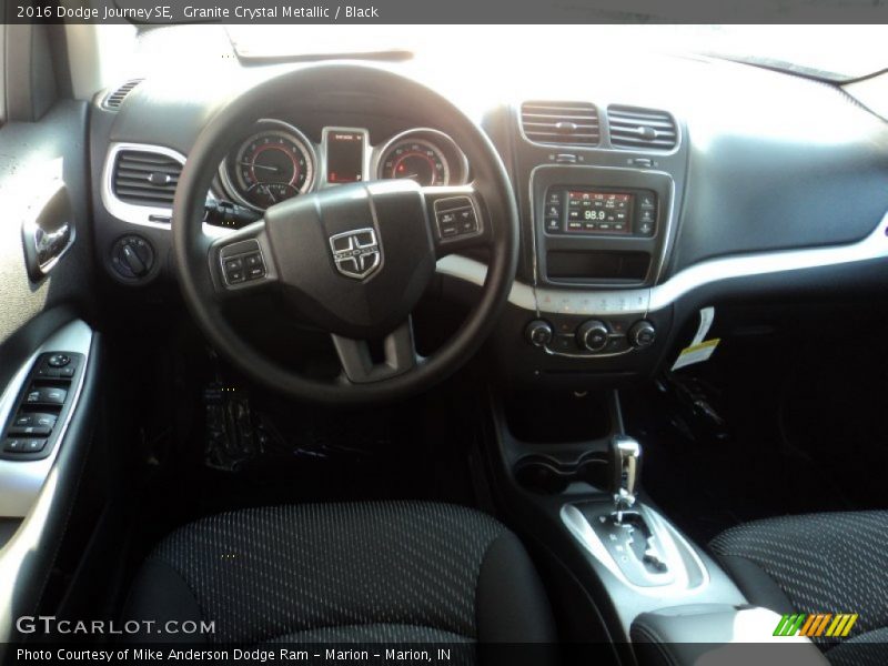 Granite Crystal Metallic / Black 2016 Dodge Journey SE