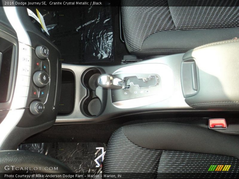 Granite Crystal Metallic / Black 2016 Dodge Journey SE